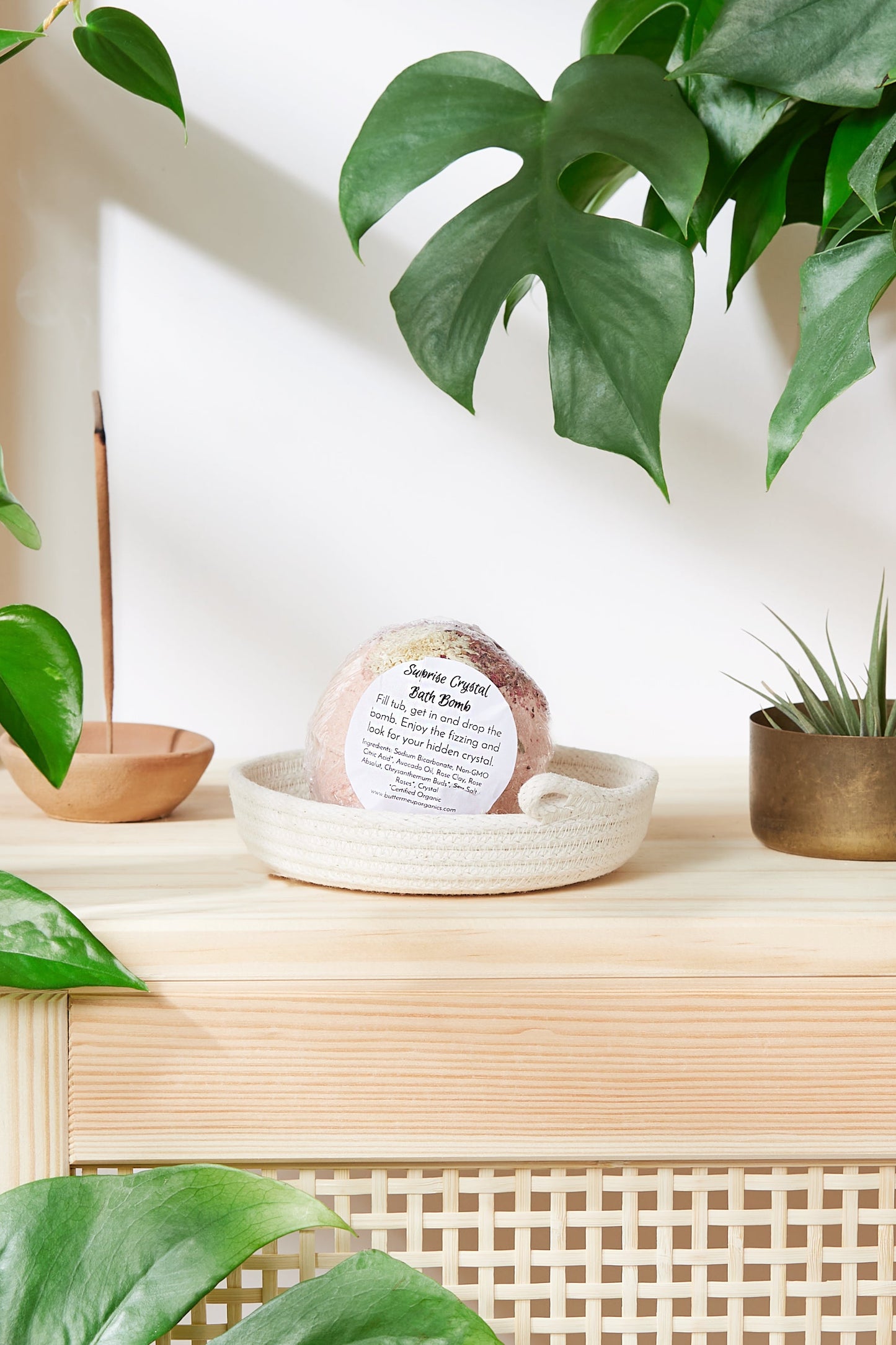 Organic Bath Bomb with Crystal Inside / Crystal Bath Bomb / Organic - Organify Me