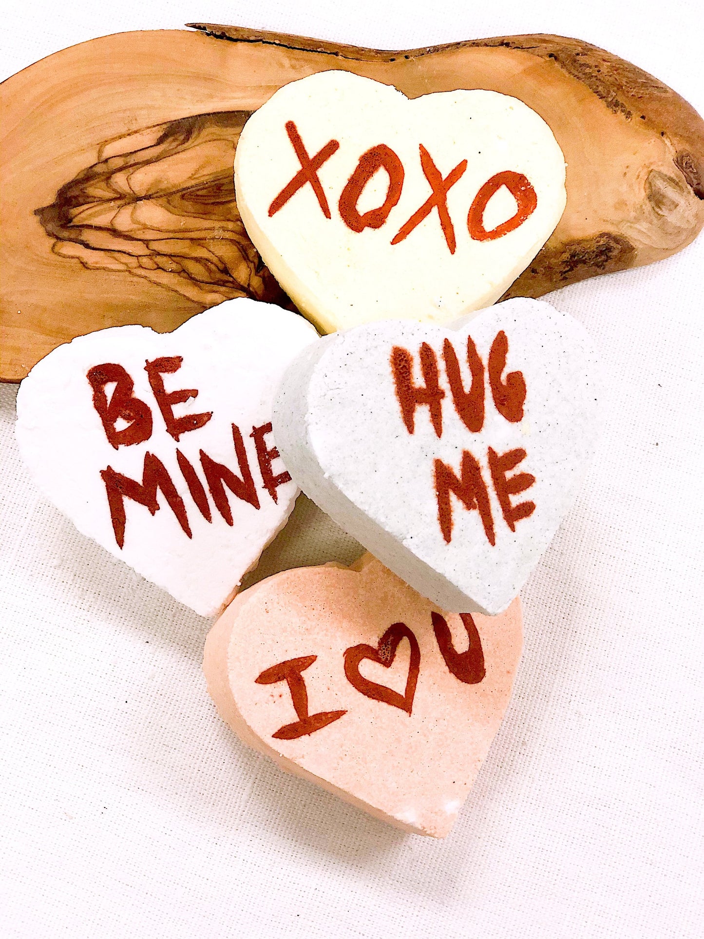 Organic bath bomb / Valentine's Day / conversation hearts / - Organify Me