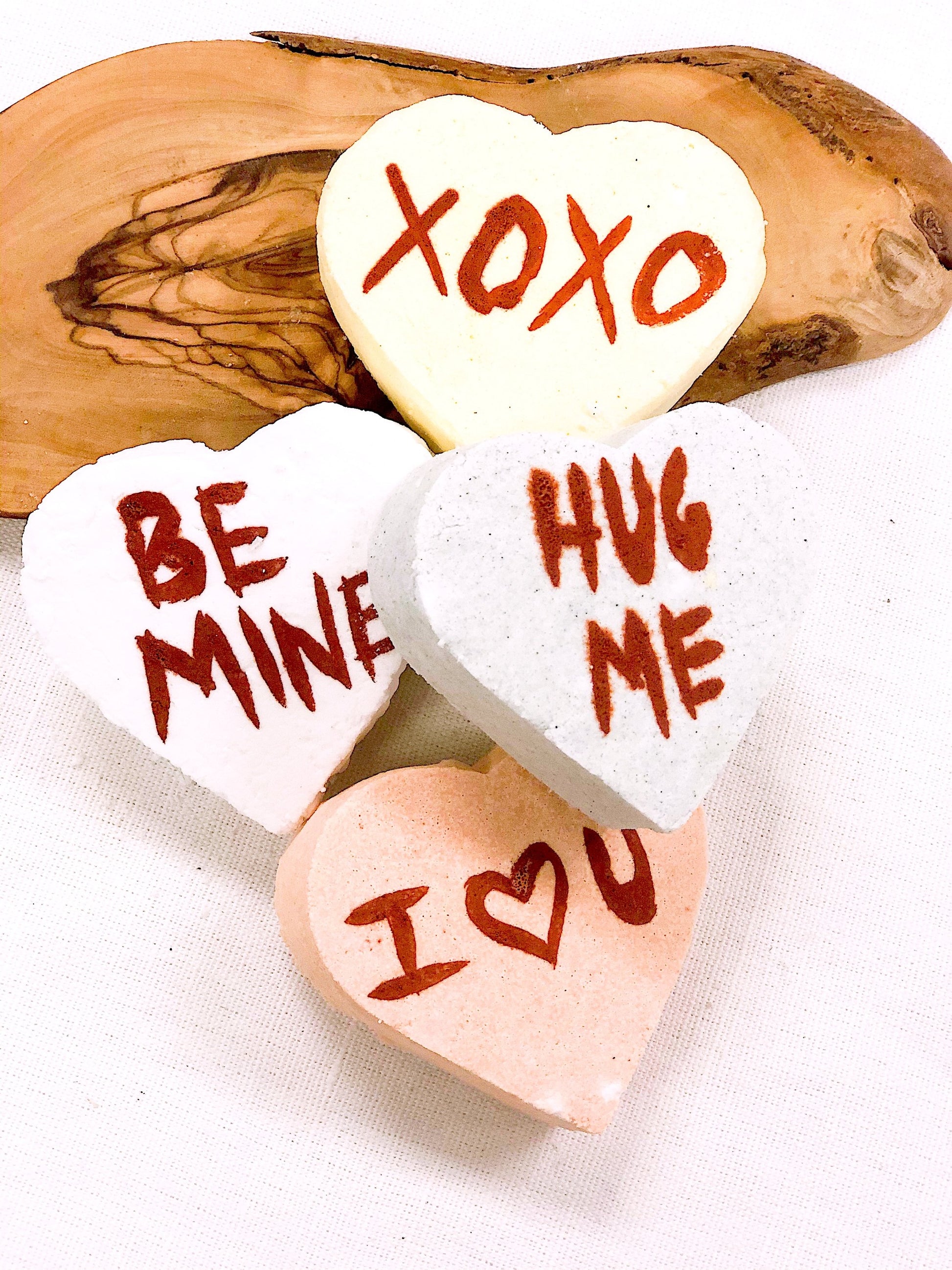 Organic bath bomb / Valentine's Day / conversation hearts / - Organify Me